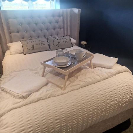 Lenox Bed And Breakfast Hale  Bagian luar foto