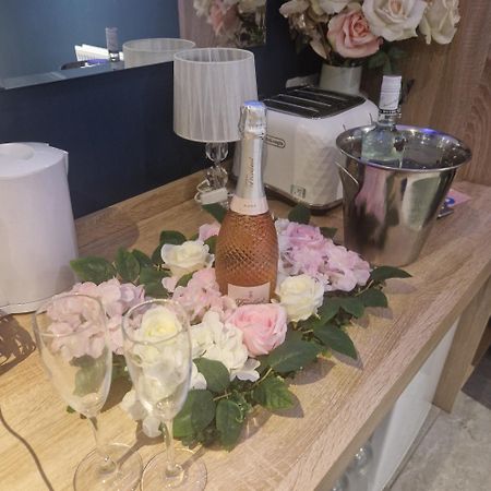 Lenox Bed And Breakfast Hale  Bagian luar foto